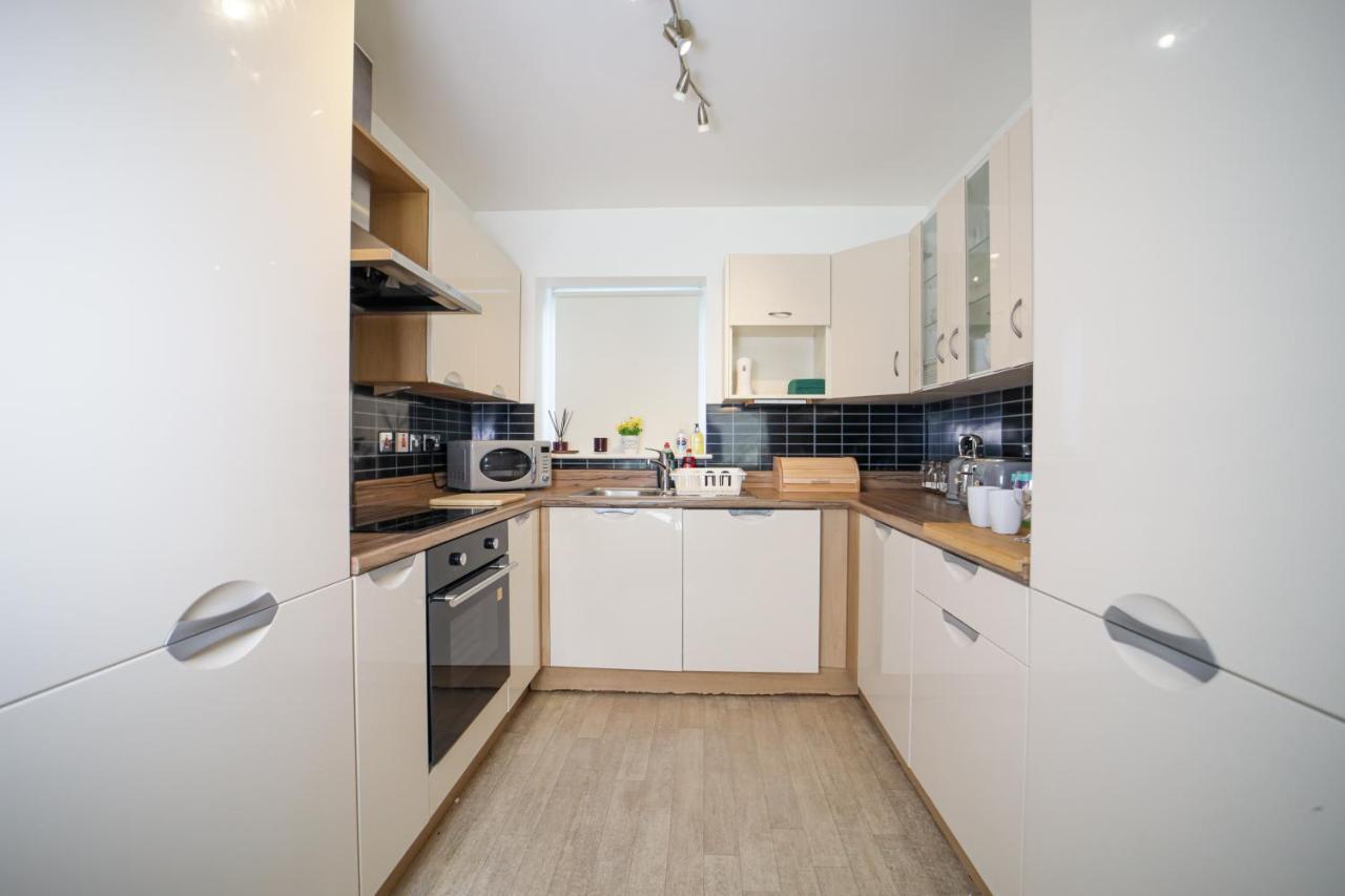3 Bedroom House In Birmingham City Centre - Sleeps 6 Buitenkant foto